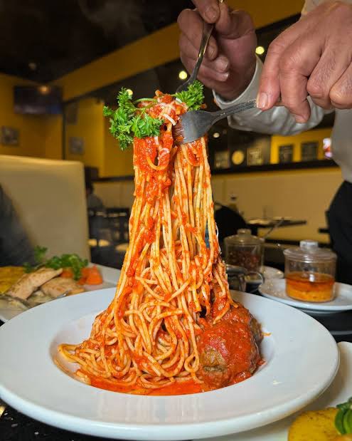 Reduce your portion size&nbsp;guys🍝